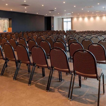 קוסלאדה Ac Hotel By Marriott Madrid Airport מראה חיצוני תמונה