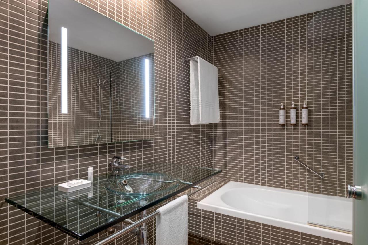 קוסלאדה Ac Hotel By Marriott Madrid Airport מראה חיצוני תמונה
