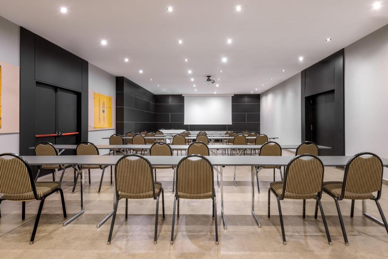 קוסלאדה Ac Hotel By Marriott Madrid Airport מראה חיצוני תמונה