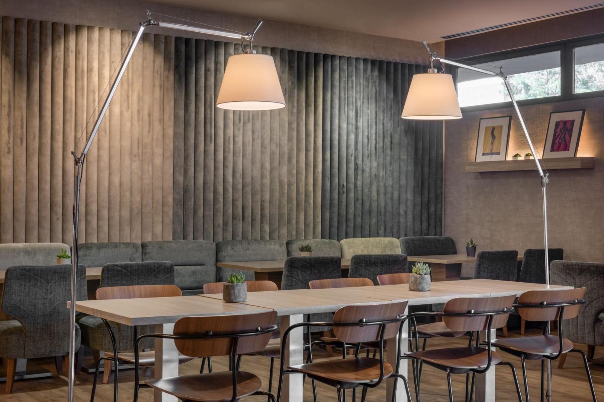 קוסלאדה Ac Hotel By Marriott Madrid Airport מראה חיצוני תמונה
