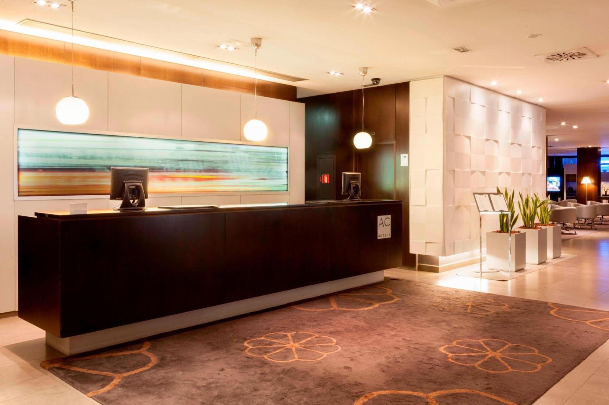 קוסלאדה Ac Hotel By Marriott Madrid Airport מראה חיצוני תמונה