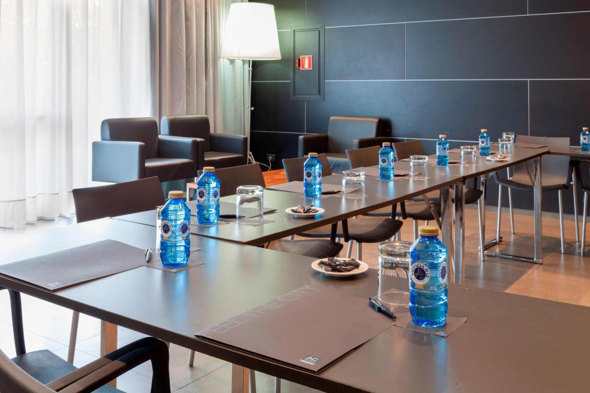קוסלאדה Ac Hotel By Marriott Madrid Airport מראה חיצוני תמונה