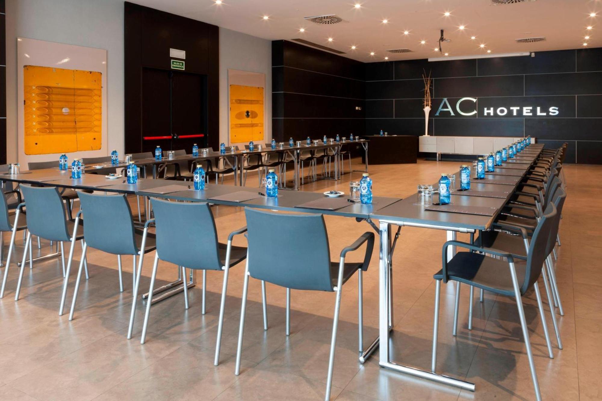 קוסלאדה Ac Hotel By Marriott Madrid Airport מראה חיצוני תמונה