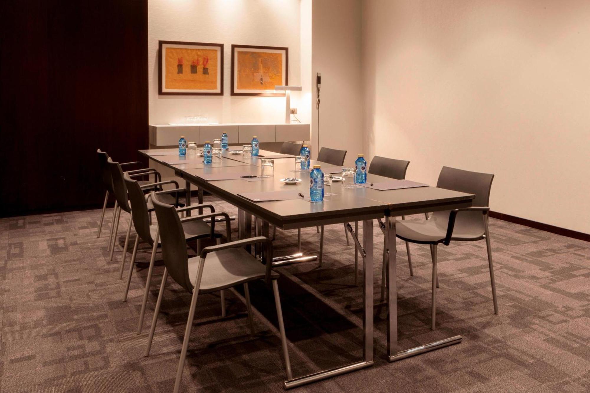 קוסלאדה Ac Hotel By Marriott Madrid Airport מראה חיצוני תמונה