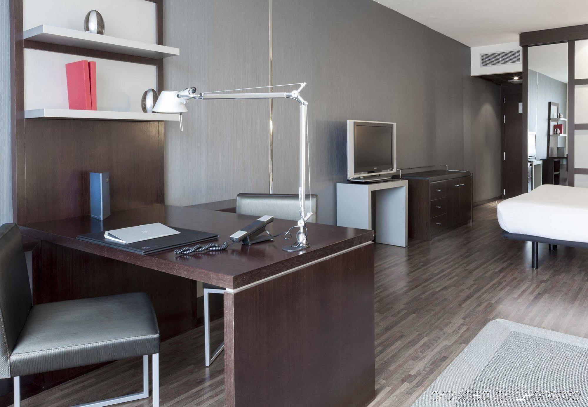 קוסלאדה Ac Hotel By Marriott Madrid Airport מראה חיצוני תמונה