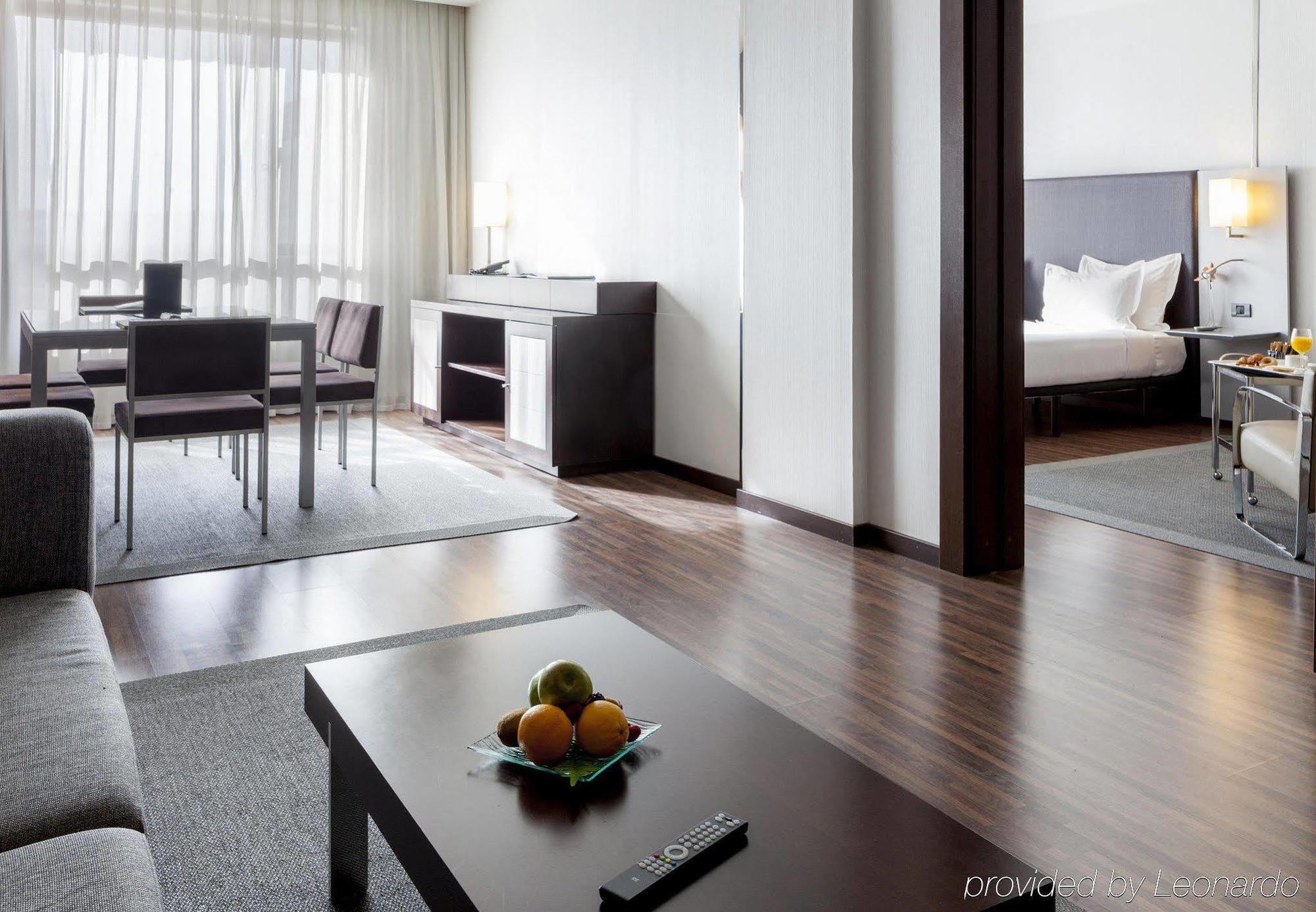 קוסלאדה Ac Hotel By Marriott Madrid Airport מראה חיצוני תמונה